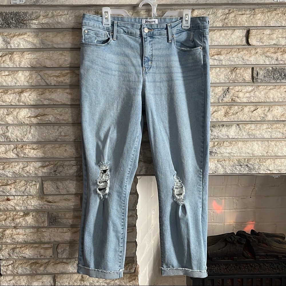 DENIZEN® from Levi's® Womens Mid-Rise
Slim Cropped Boyfriend Jeans Ollie Size 14